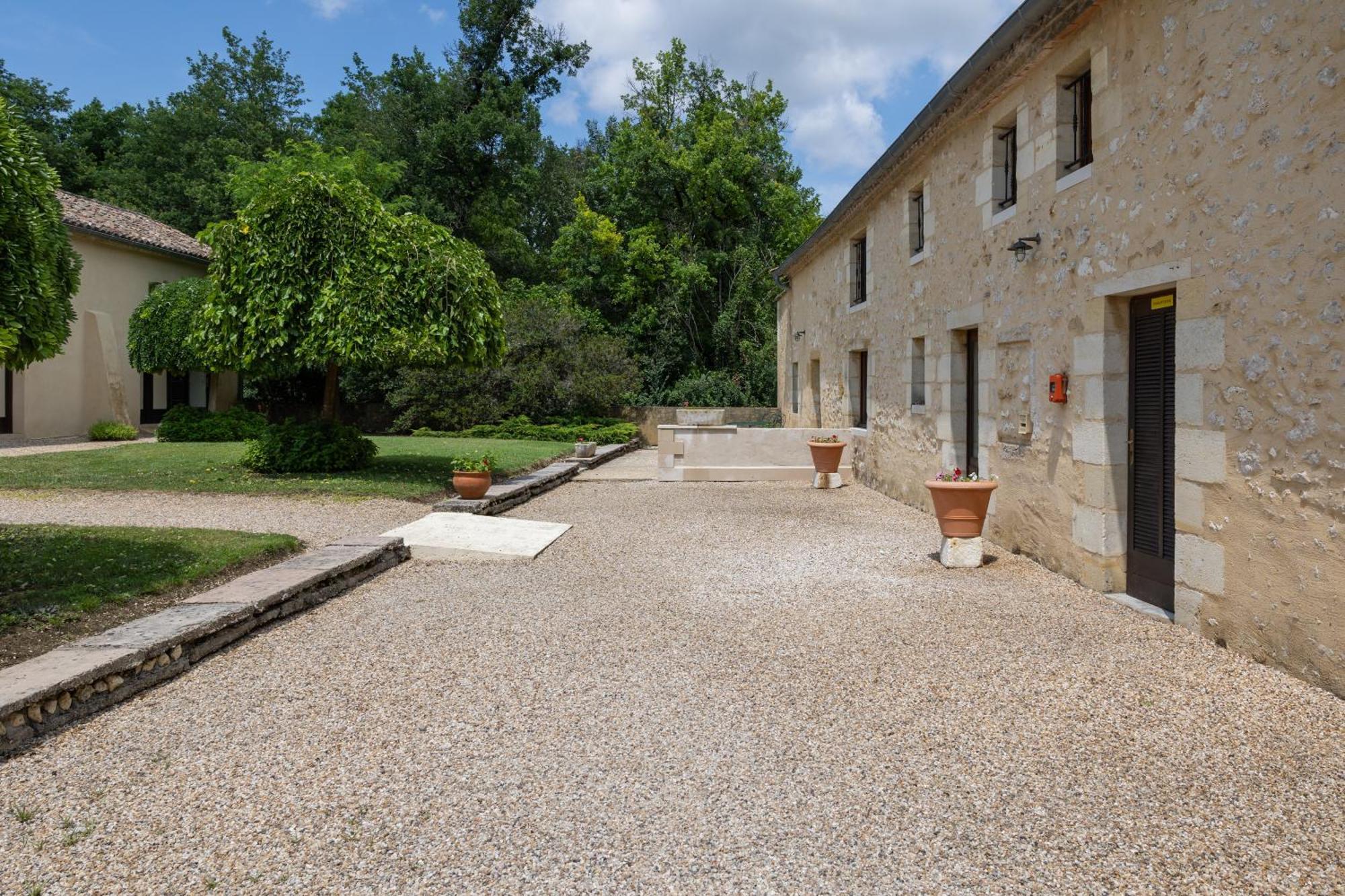 Chateau De Sanse Sainte-Radegonde  ภายนอก รูปภาพ